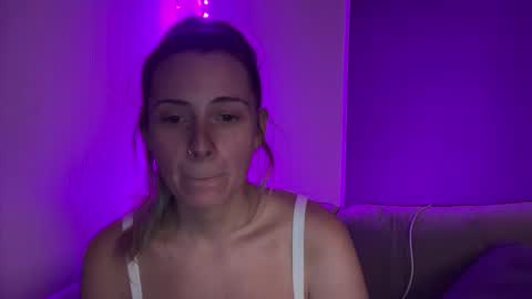 Snapshot of theshybabe chatting on 23, 2, 2026 theshybabe online show from 23, 2, 2026