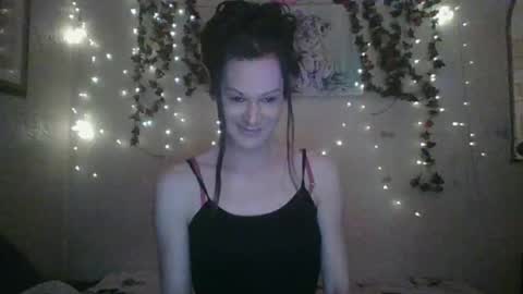 sillymillie0 online show from 9, 12, 2024