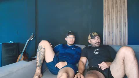 Snapshot of thestraightroom chatting on 9, 4, 2026 thestraightroom online show from 9, 4, 2026