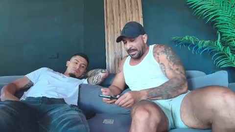 Snapshot of thestraightroom chatting on 13, 4, 2026 thestraightroom online show from 13, 4, 2026