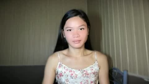 thesweetgirlugly_lilly online show from 16, 6, 2026