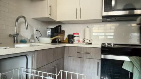 Snapshot of thevixensapphire chatting on 30, 3, 2026 Sapphire the Vixen online show from 30, 3, 2026