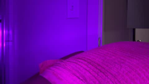 Snapshot of thevixensapphire chatting on 12, 4, 2026 Sapphire the Vixen online show from 12, 4, 2026