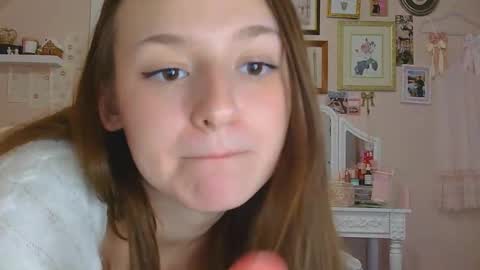 Snapshot of theyalllikecarmen chatting on 4, 12, 2024 Carmen online show from 4, 12, 2024