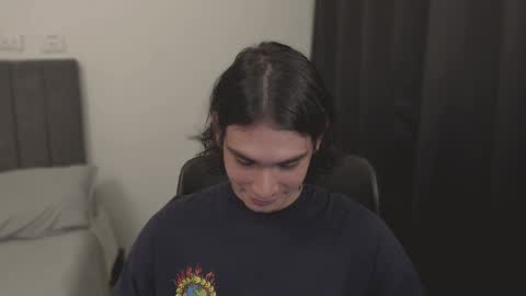 thiaan__ online show from 4, 12, 2024