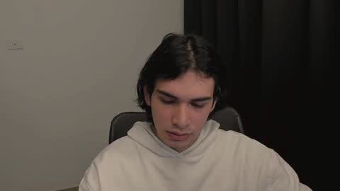 thiaan__ online show from 4, 2, 2025