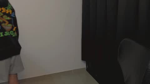 thiaan__ online show from 22, 2, 2025