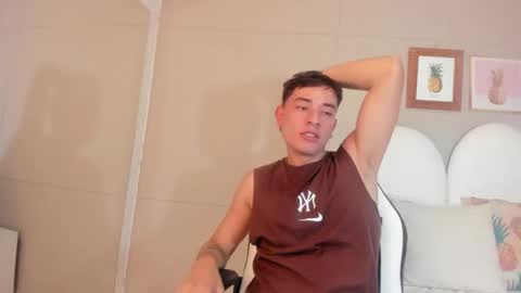 Snapshot of thiago_2003_ chatting on 14, 3, 2026 Thiago online show from 14, 3, 2026