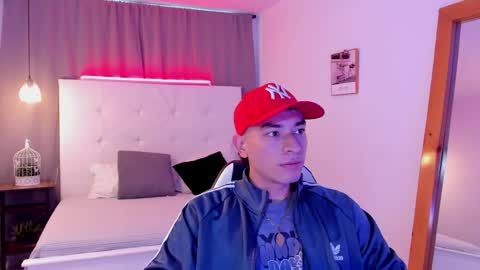 Snapshot of thiago_2003_ chatting on 23, 4, 2026 Thiago online show from 23, 4, 2026