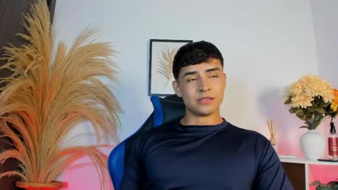 Snapshot of thiago_connor21 chatting on 25, 4, 2026 Thiago online show from 25, 4, 2026