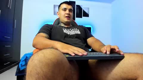 Snapshot of thiago_cp01 chatting on 14, 9, 2025 Thiago online show from 14, 9, 2025