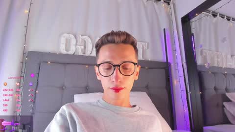 SanThiago online show from 15, 1, 2025