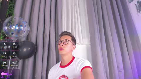 SanThiago online show from 2, 12, 2025