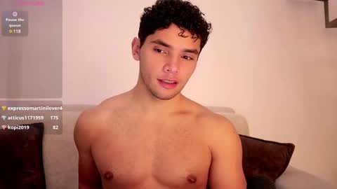 Snapshot of thiago_l chatting on 23, 2, 2025 Just Thiago online show from 23, 2, 2025