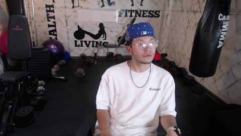 Snapshot of thiago_molina chatting on 11, 4, 2026 Thiago online show from 11, 4, 2026