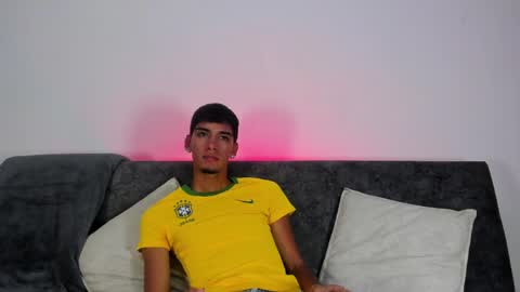 Thiago online show from 4, 4, 2026