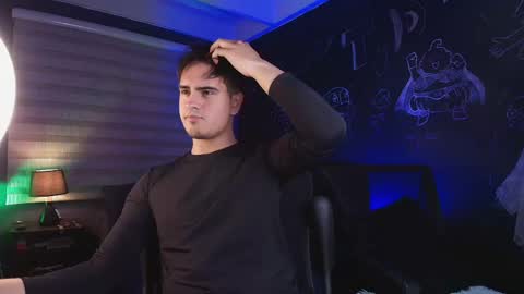 Snapshot of thiago_rockwell chatting on 8, 4, 2026 Thiago online show from 8, 4, 2026