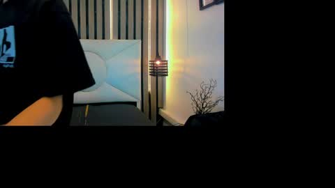 Snapshot of thiago_twink38 chatting on 14, 4, 2026 thiago_twink38 online show from 14, 4, 2026