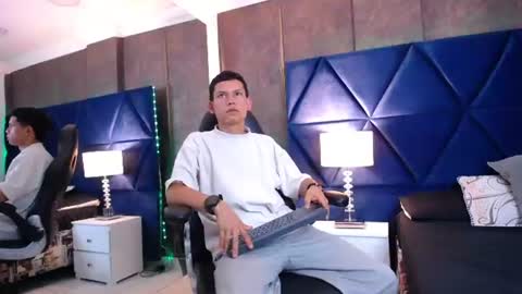 T H I A G O online show from 30, 6, 2026