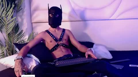 Snapshot of thiagoferreti_ chatting on 16, 4, 2026 ThiagoFerreti online show from 16, 4, 2026
