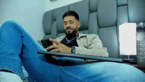 Snapshot of thiagomez17 chatting on 13, 3, 2026 Thia Gomez online show from 13, 3, 2026