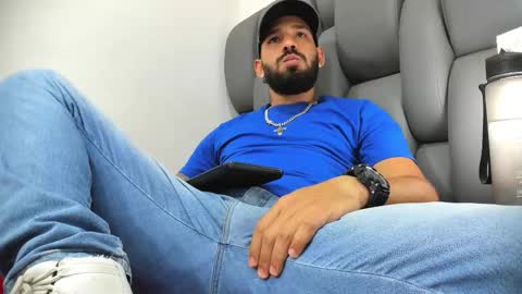 Snapshot of thiagomez17 chatting on 24, 3, 2026 Thia Gomez online show from 24, 3, 2026