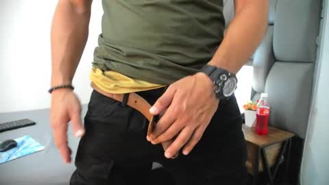 Snapshot of thiagomez17 chatting on 25, 3, 2026 Thia Gomez online show from 25, 3, 2026