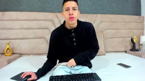 Snapshot of thiagos19 chatting on 14, 7, 2026 Thiago online show from 14, 7, 2026