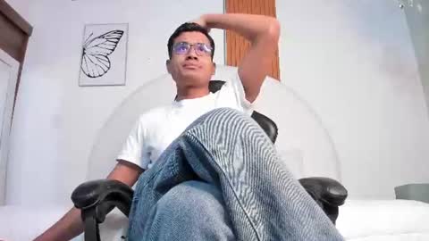 Snapshot of thiagovega_ chatting on 1, 7, 2026 thiagovega_ online show from 1, 7, 2026