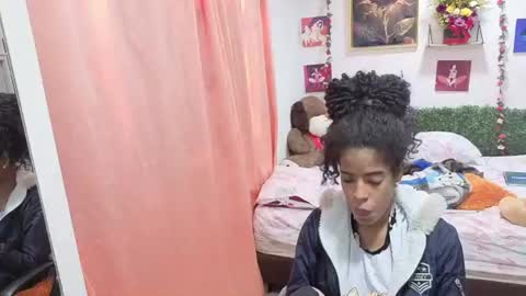 Snapshot of thiana_horny chatting on 16, 7, 2026 thiana_horny online show from 16, 7, 2026