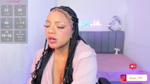 Snapshot of thiana_tay chatting on 18, 11, 2025 thiana online show from 18, 11, 2025