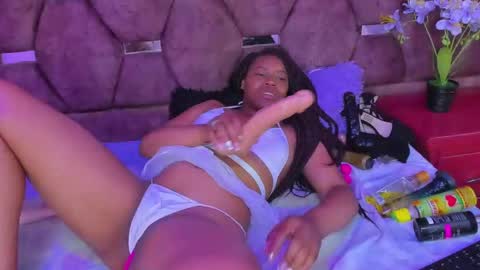 thiana_taylor online show from 9, 10, 2025