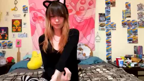 Snapshot of thick_as_fook chatting on 14, 12, 2025 thick_as_fook online show from 14, 12, 2025