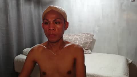 Snapshot of thick_bigcock13 chatting on 17, 4, 2026 gil online show from 17, 4, 2026