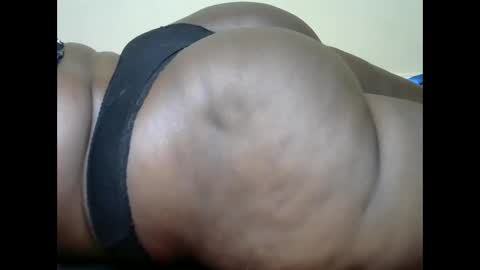 thick_queenn online show from 12, 2, 2025