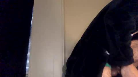 Snapshot of thickcockblacklightskin chatting on 15, 1, 2026 Mr. Perfect Dick online show from 15, 1, 2026