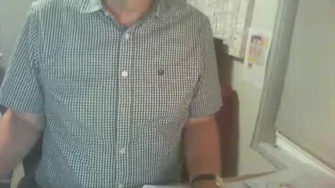 Snapshot of thickmelnik chatting on 25, 12, 2024 James online show from 25, 12, 2024