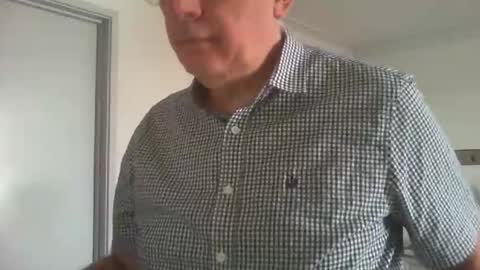 Snapshot of thickmelnik chatting on 26, 12, 2024 James online show from 26, 12, 2024