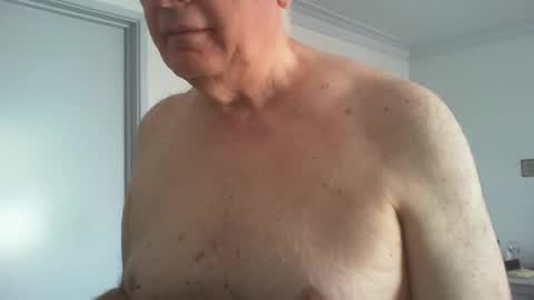 Snapshot of thickmelnik chatting on 27, 12, 2024 James online show from 27, 12, 2024