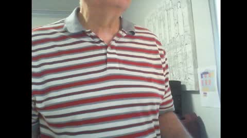 Snapshot of thickmelnik chatting on 24, 1, 2025 James online show from 24, 1, 2025