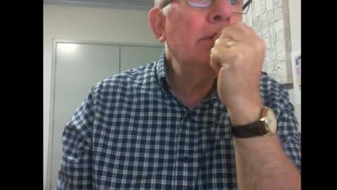 Snapshot of thickmelnik chatting on 29, 1, 2025 James online show from 29, 1, 2025