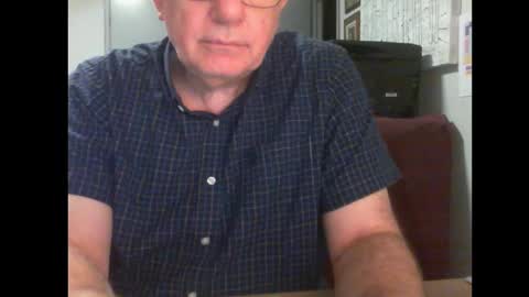 Snapshot of thickmelnik chatting on 25, 2, 2025 James online show from 25, 2, 2025