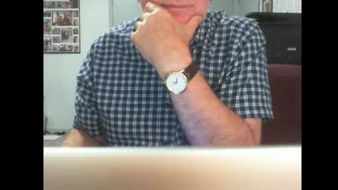 Snapshot of thickmelnik chatting on 2, 3, 2025 James online show from 2, 3, 2025