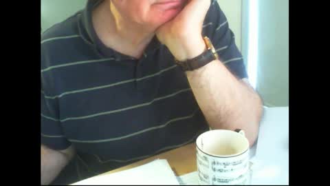 Snapshot of thickmelnik chatting on 17, 10, 2025 James online show from 17, 10, 2025