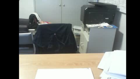 Snapshot of thickmelnik chatting on 26, 4, 2026 James online show from 26, 4, 2026