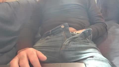 Snapshot of thickrum chatting on 18, 3, 2026 Thickru online show from 18, 3, 2026