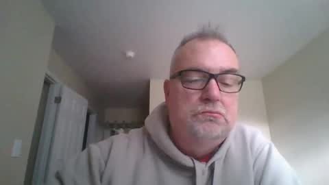 Snapshot of thickwhiteload chatting on 23, 10, 2025 thickwhiteload online show from 23, 10, 2025