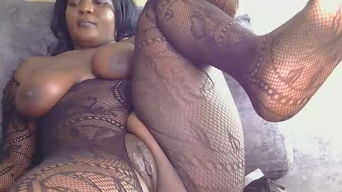 Snapshot of thicky_babes chatting on 24, 4, 2026 thicky_babes online show from 24, 4, 2026