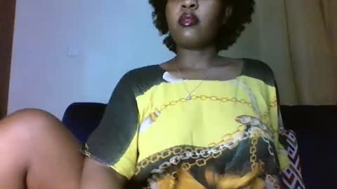 Snapshot of thickyannah2 chatting on 21, 11, 2025 thickyannah online show from 21, 11, 2025