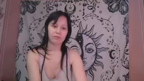 thighswithspikes online show from 26, 2, 2026